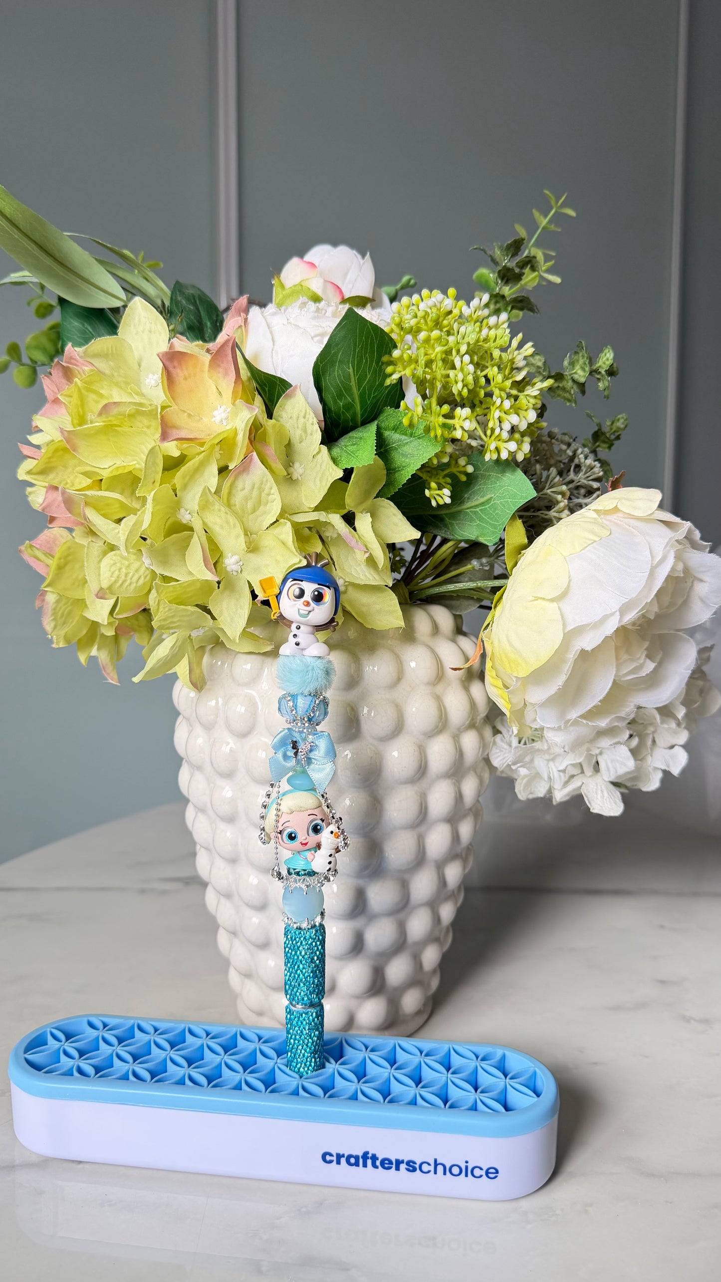 Pre-made double Character baby Elsa and Olaf Pen